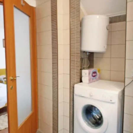 8029b * Veli Lošinj
