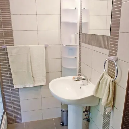 8029b * Veli Lošinj