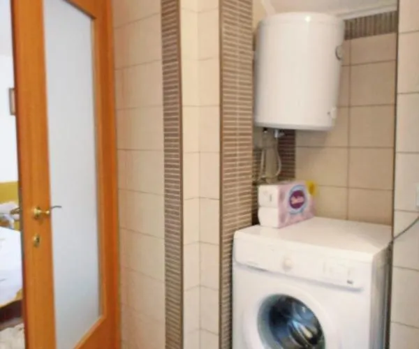 8029b * Veli Lošinj